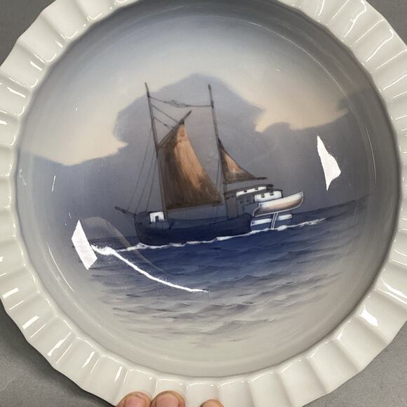 Vintage Lyngby Copenhagen Denmark Handpainted Porcelain Bowl #L97-52 - Picture 2 of 6